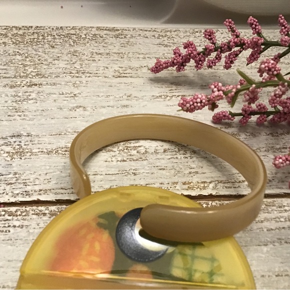 Acrylic Bungle - Picture 5 of 6